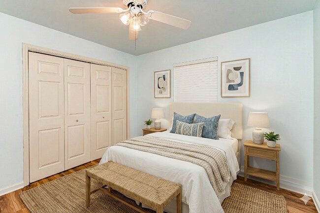 Foto del edificio - 1348 Harwich Dr