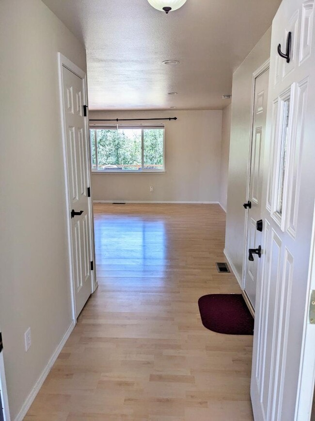 Building Photo - 1853 Portal Common Way