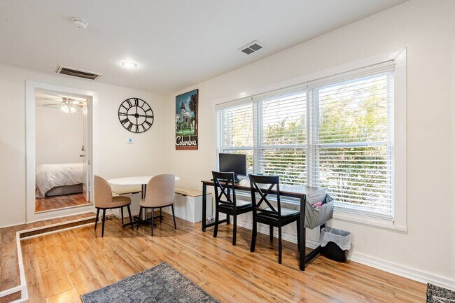 Foto del edificio - 3718 Live Oak St