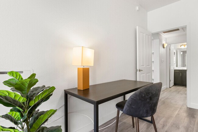 Foto del edificio - 9450 W Cabela Dr