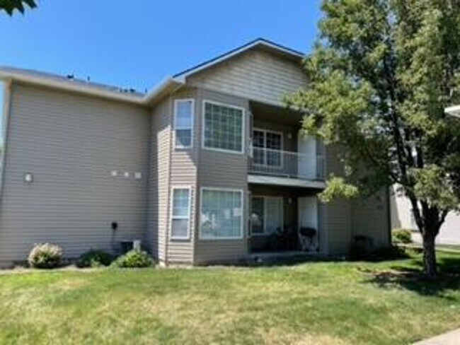 Building Photo - 213 N Avenger Ln