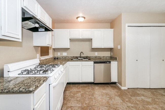 Foto del edificio - 6807 Arrowchase Ct