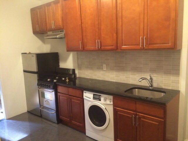 Foto principal - 308 W 49th St