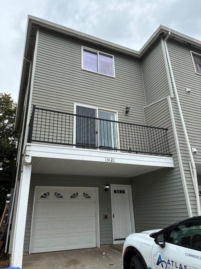 Building Photo - 13414 SE Division St