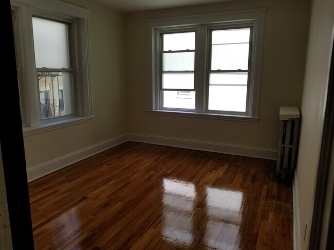 Foto del edificio - 1450 Commonwealth Ave