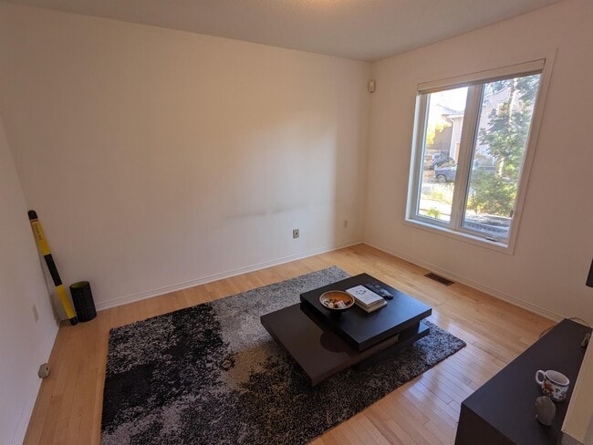 Building Photo - 236 Latchford Rd