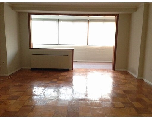 Primary Photo - 6 Whittier Pl