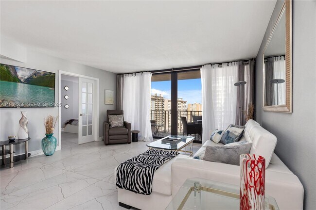 Foto del edificio - 2401 S Ocean Dr