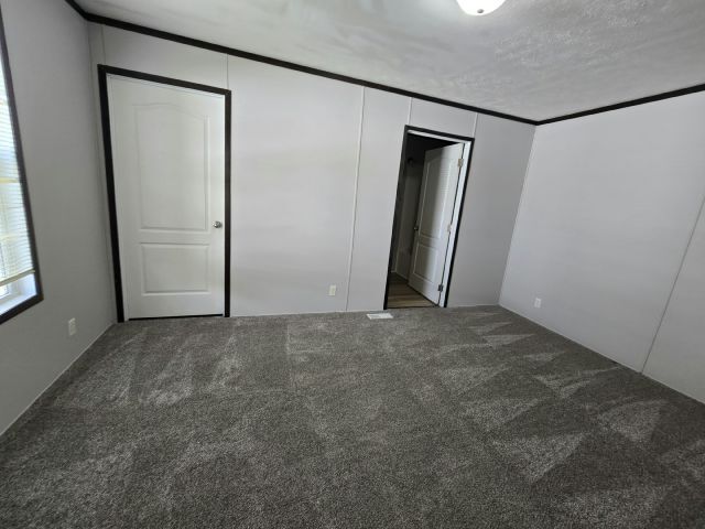 Foto del edificio - 884 MacBeth Cir