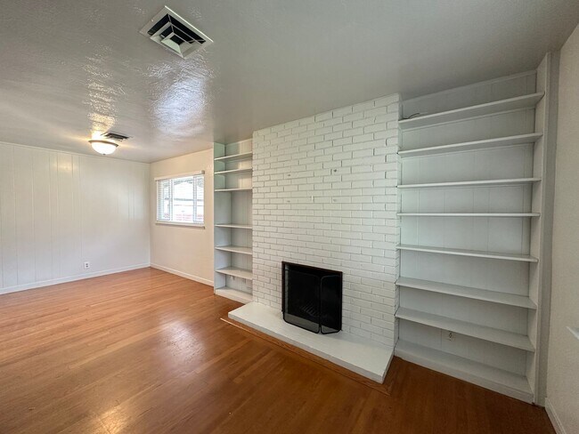 Foto del edificio - Great Location near McKinley Park!