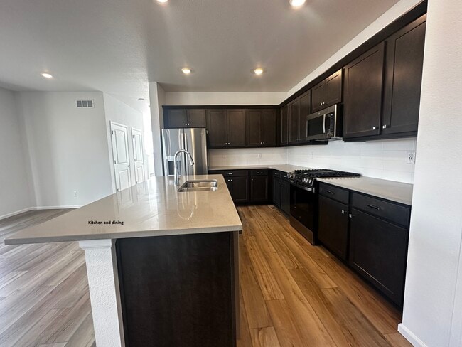 Foto del edificio - 21154 E 63rd Dr