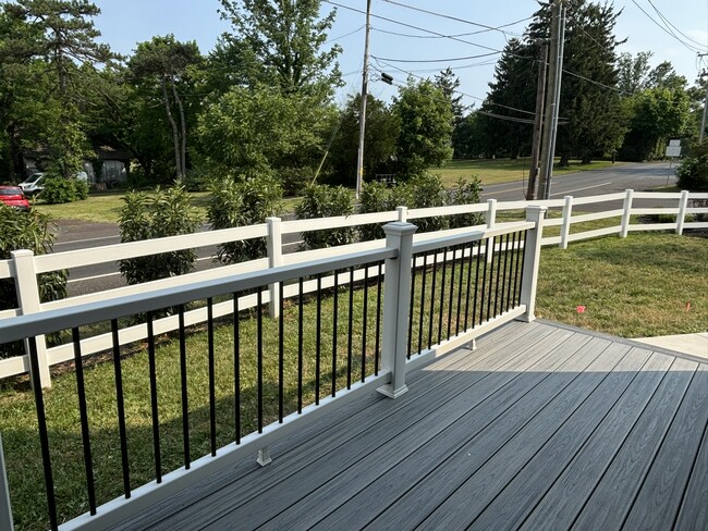 View form porch entry - 31 Church Rd