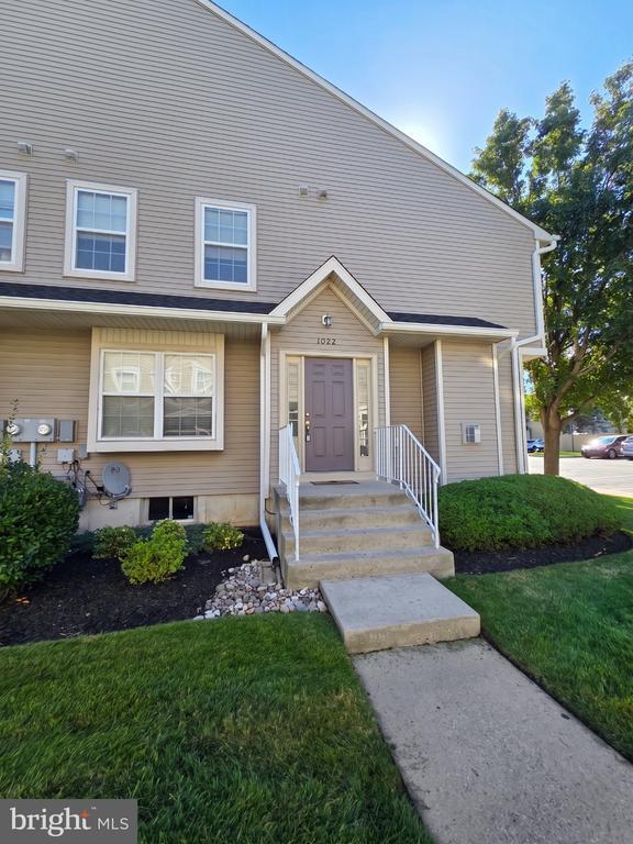 Building Photo - 2601 Gramercy Way