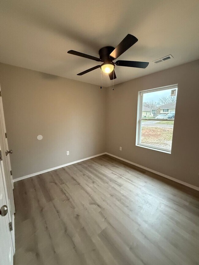 Foto del edificio - 1420 W Scott St