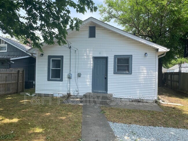 Building Photo - 2107 E 46th St