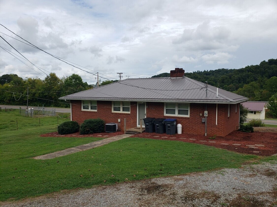 447 Dr, Kingsport, TN 37664 House Rental in Kingsport, TN