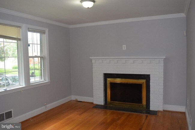 Building Photo - 802 Modoc Ln