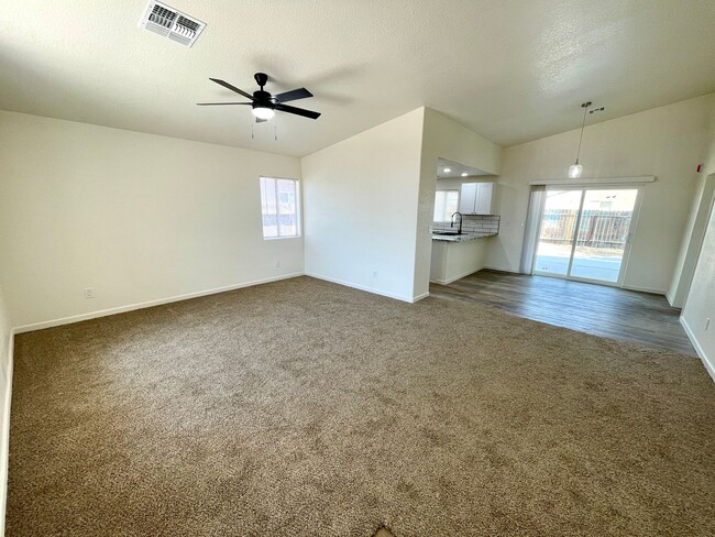 Foto del edificio - Newly Update 2 Bedroom Home in Mohave Valley!