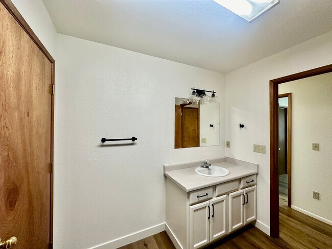 Foto del edificio - 5425 Glenridge Wy