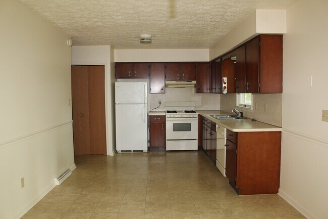 Building Photo - Single Family Home