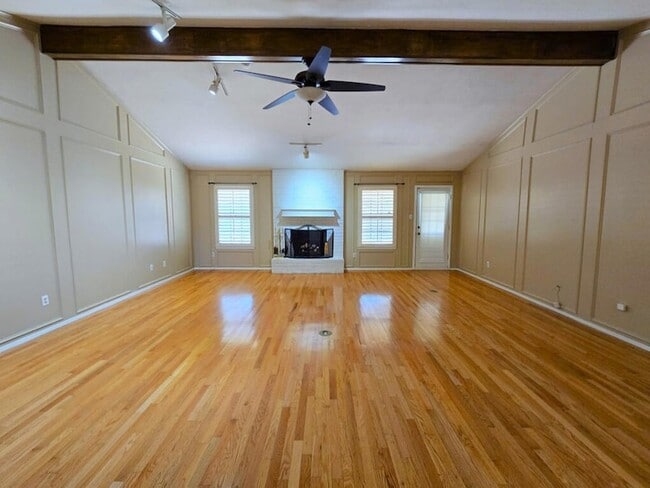 Building Photo - 3531 Hyde Park Ave