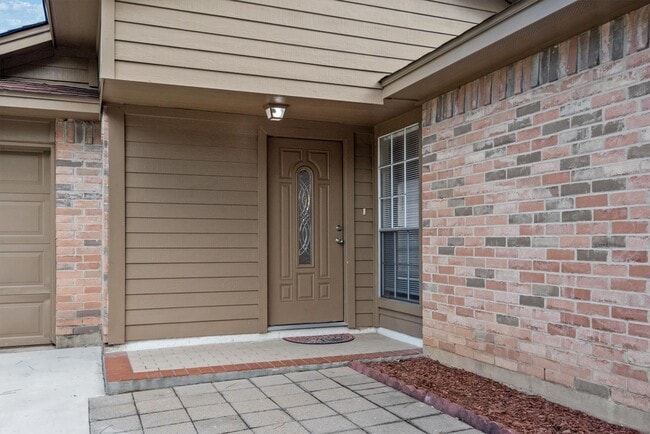 Foto del edificio - 11818 Westwold Dr