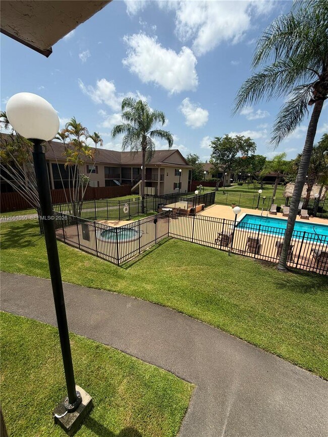Foto del edificio - 11213 SW 88th St