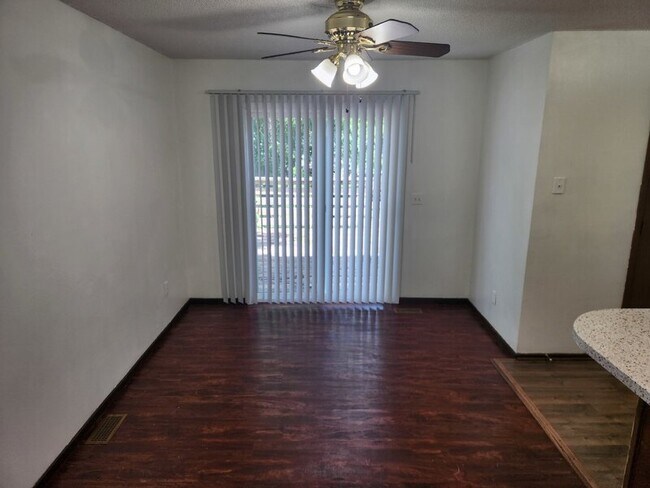 Foto del edificio - 1229 McCormick St