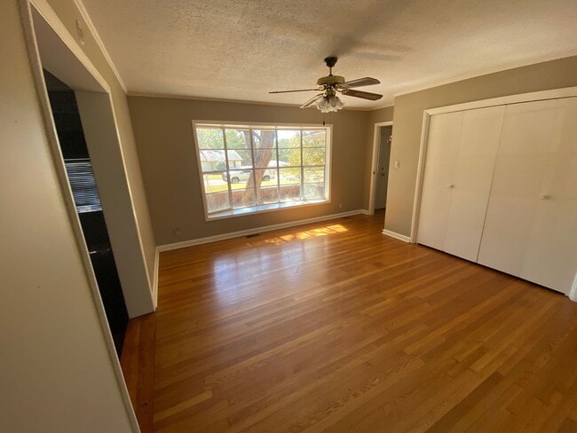 Building Photo - 326 Homewood Ave