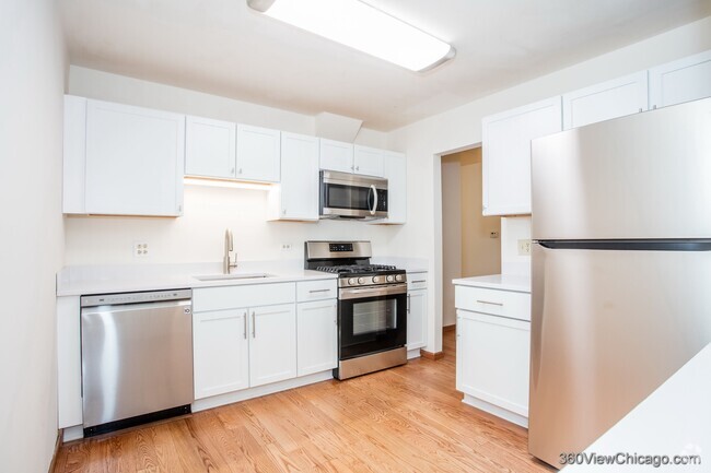 Building Photo - 6223 Trinity Dr