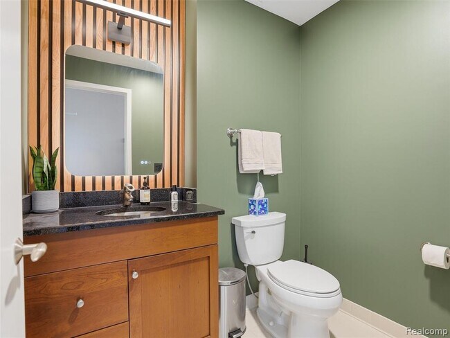 Foto del edificio - 610 S Troy St