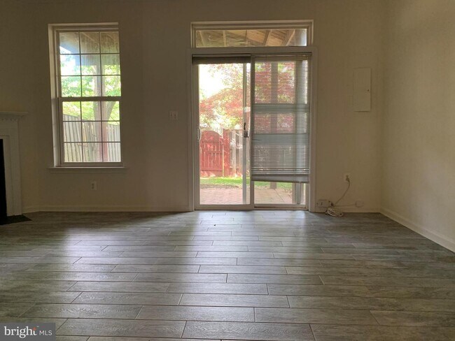 Photo - 46788 Sweet Birch Ter Townhome