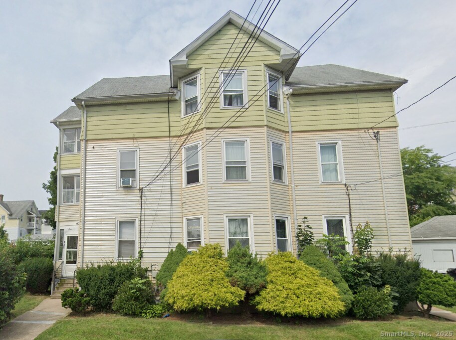 Foto principal - 328 Chapman St