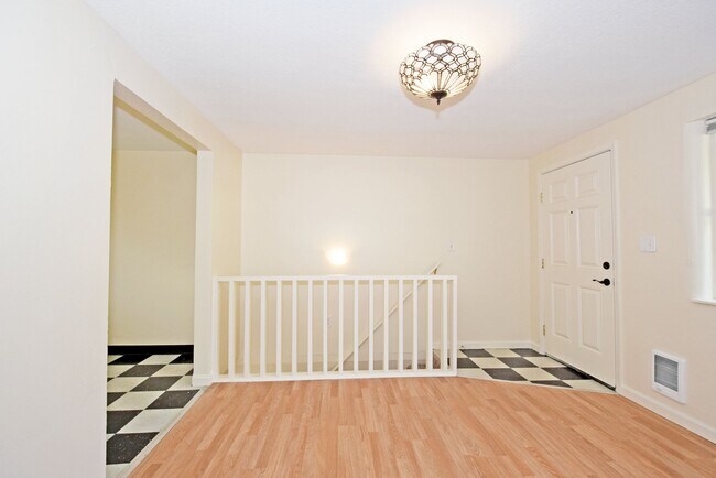 Foto del edificio - 11240 SW Barbur Blvd
