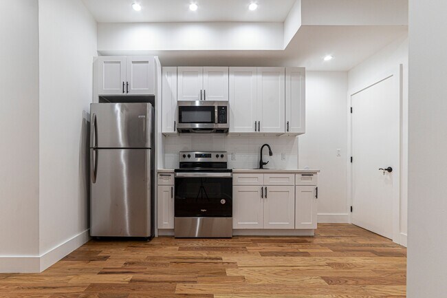 Foto del edificio - 1808 Saint Johns Plz