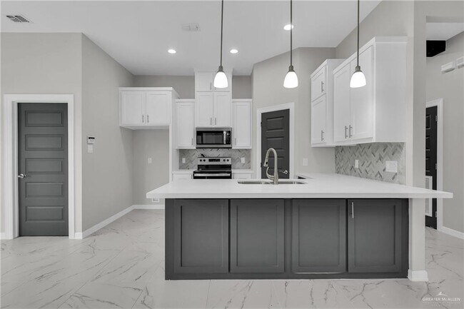 Foto del edificio - 329 E Trenton Rd