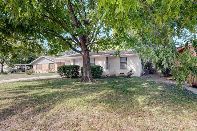 Building Photo - 611 Calyx Cir