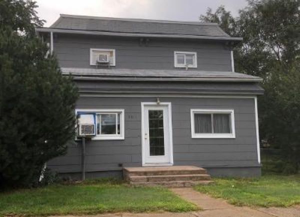 Front - 201 N Plum St