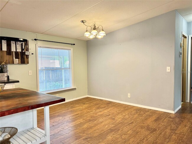 Building Photo - Spacious 3bed/2bath home in Bay Hills vill...