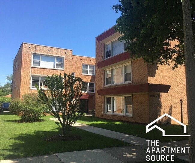 Building Photo - 8049 Kenton Ave