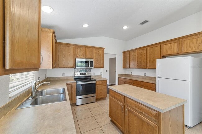 Building Photo - 5464 SW 41st St