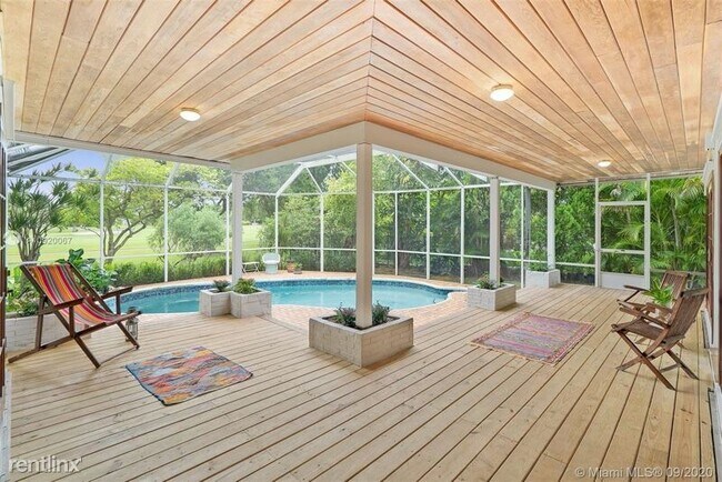 Building Photo - 9720 W Palmetto Club Ln