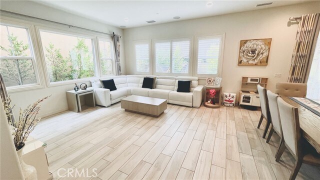 Foto del edificio - 358 Pinnacle Dr