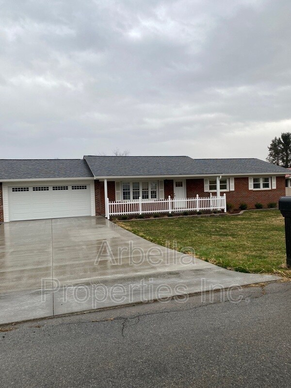 190 Mary St, Gray, TN 37615 House Rental in Gray, TN