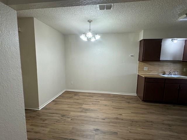 Building Photo - 1051 Cottonwood Trail