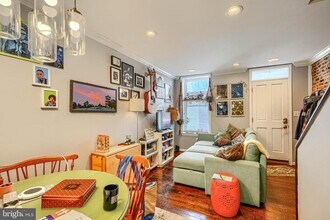 Building Photo - 108 N Madeira St