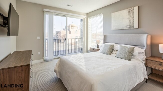 Building Photo - 17803 La Cantera Terrace