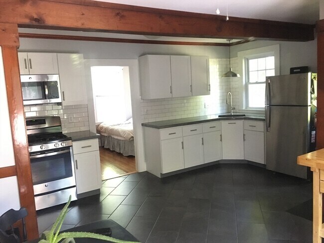 Foto del edificio - 7 Richie Rd