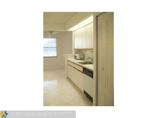 Foto del edificio - 1802 Eleuthera Point