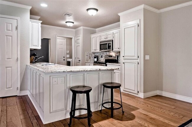 Building Photo - 5 S Prairie Dunes Dr